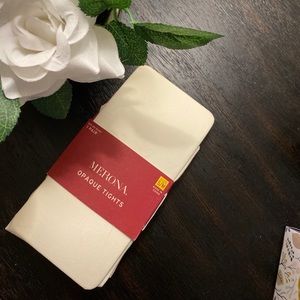 🚫SOLD🚫Opaque white tights